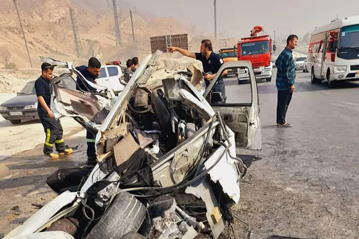 حمل خودرو تصادفی در اتوبان ساوه